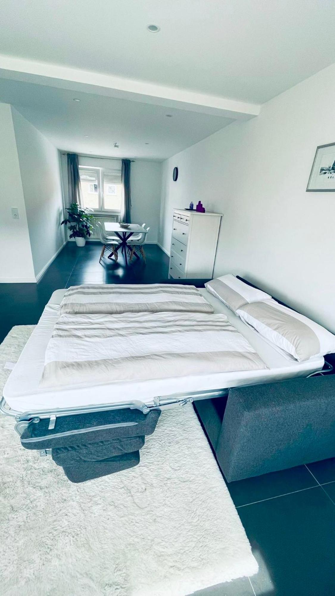 Elegante Apartment In Erftstadt Mit Balkon, Zentral, Bahnhof Nah, Phantasialand Bruehl Bei Cologne Eksteriør bilde
