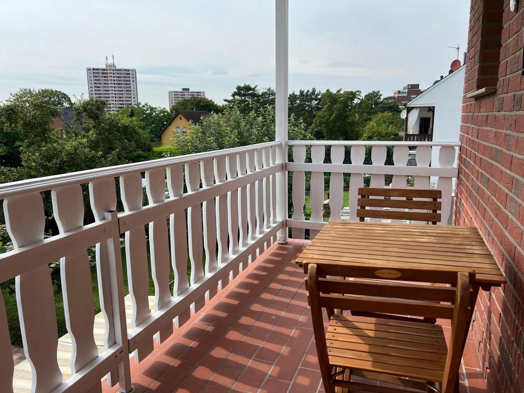 Elegante Apartment In Erftstadt Mit Balkon, Zentral, Bahnhof Nah, Phantasialand Bruehl Bei Cologne Eksteriør bilde
