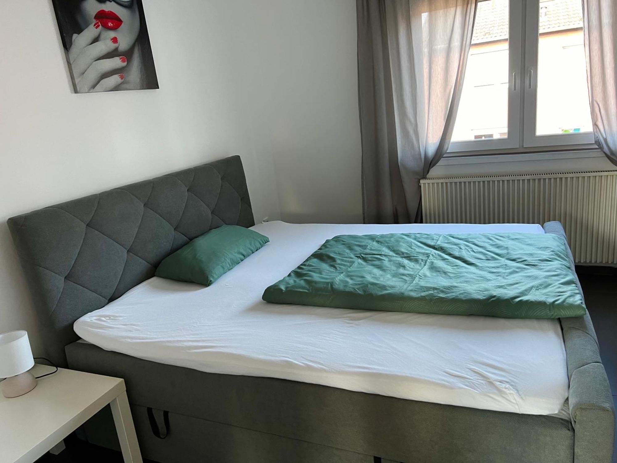 Elegante Apartment In Erftstadt Mit Balkon, Zentral, Bahnhof Nah, Phantasialand Bruehl Bei Cologne Eksteriør bilde